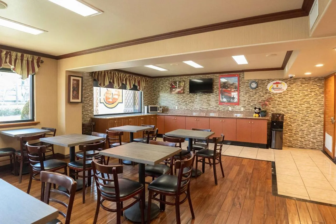 Super 8 By Wyndham Anaheim/Disneyland Drive Hotel Anaheim