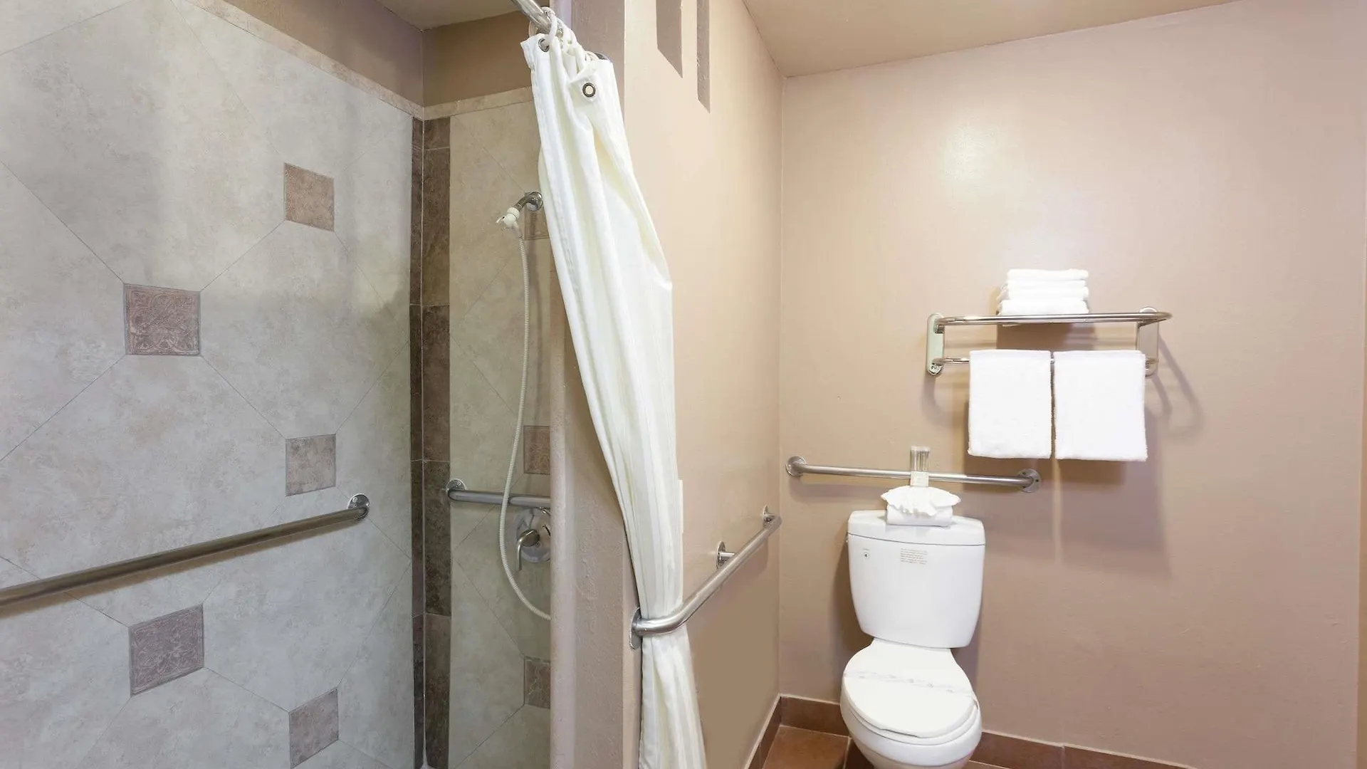 Super 8 By Wyndham Anaheim/Disneyland Drive Hotel Anaheim