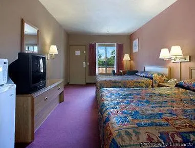 Hotel Super 8 By Wyndham Anaheim/Disneyland Drive