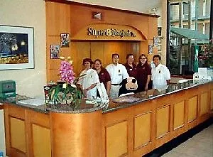 Super 8 By Wyndham Anaheim/Disneyland Drive 2*, Anaheim