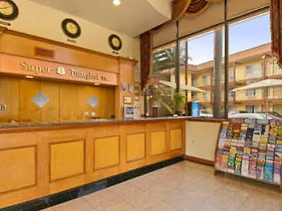 Super 8 By Wyndham Anaheim/Disneyland Drive Anaheim